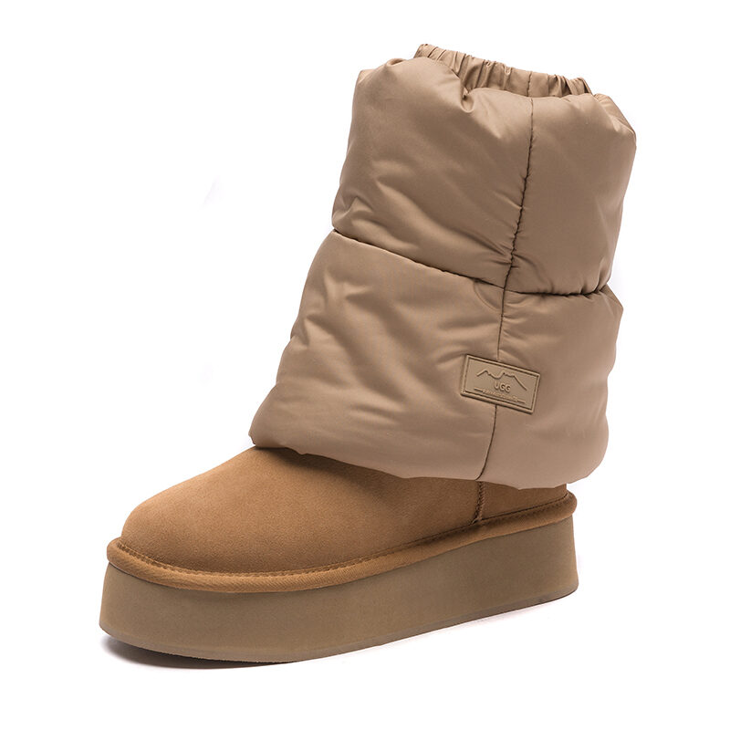 High-top Chelsea snow boots
